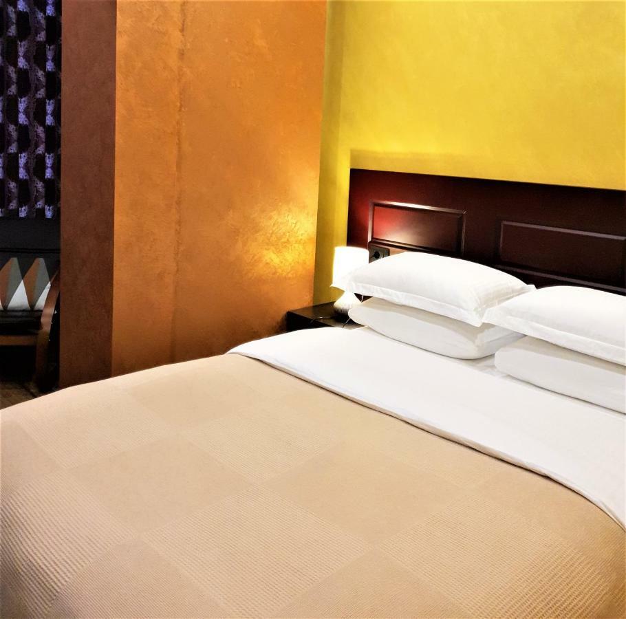 Comfort Hotel Fier Esterno foto